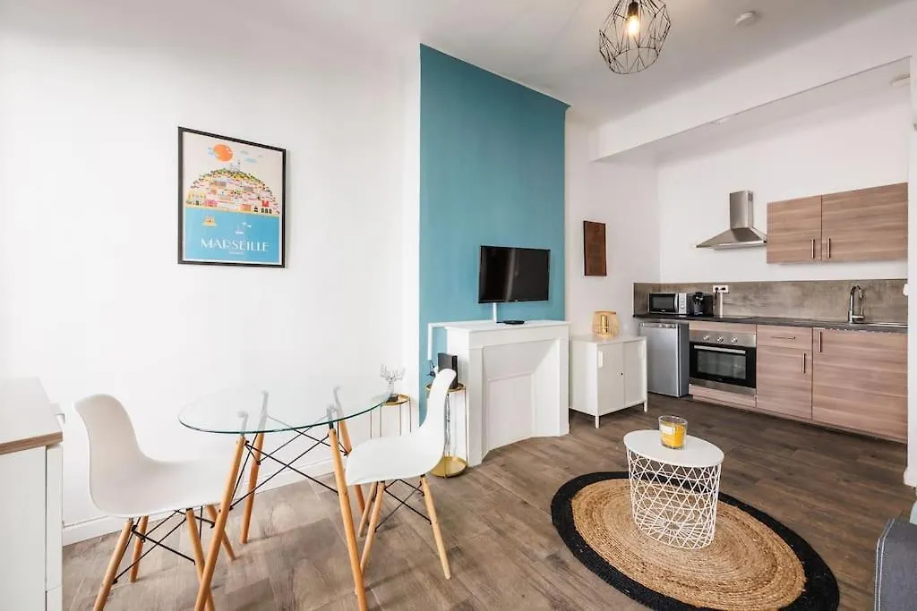 Lägenhet Au Coeur Du Panier T2 Climatise Et Tout Equipe Marseille
